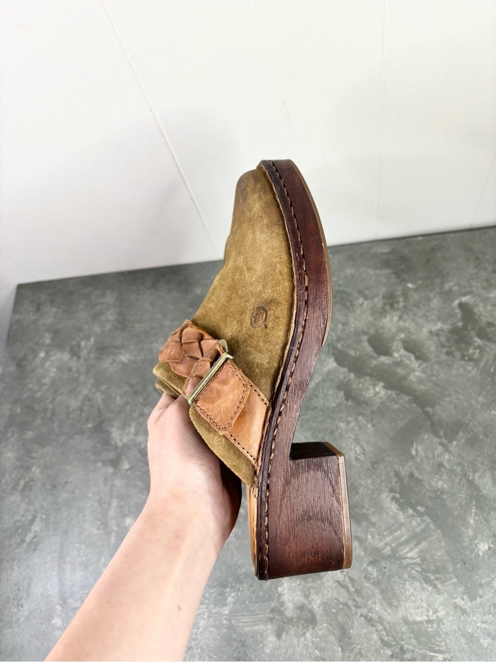 Born tru heeled mule clogs suede leather buckle brown olive size 8 women’s - Picture 7 of 9